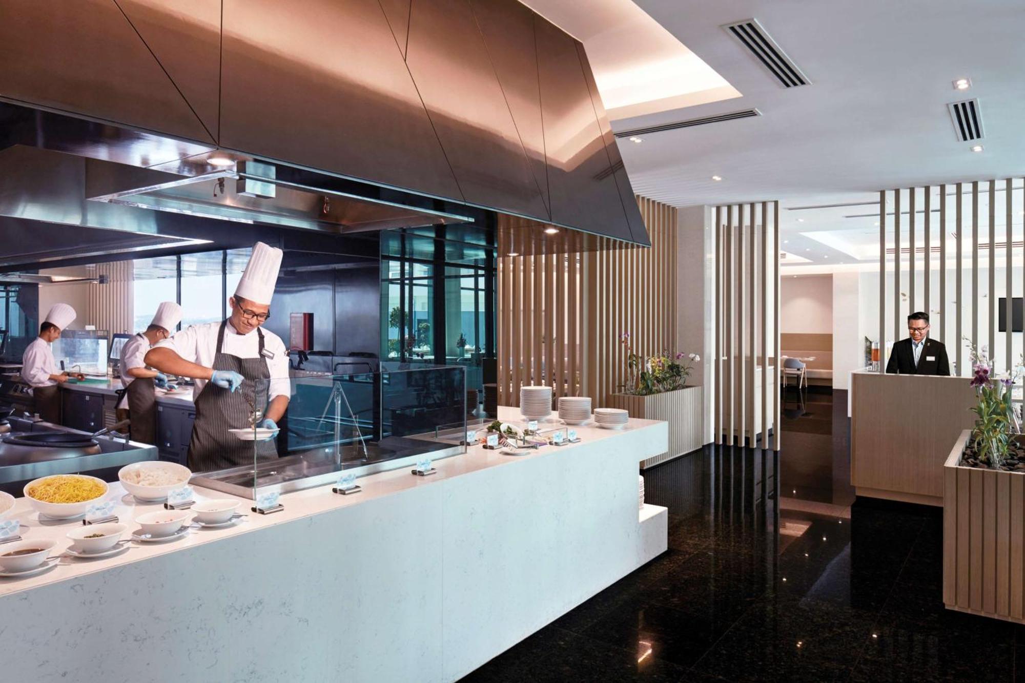 Hilton Garden Hotel 4*