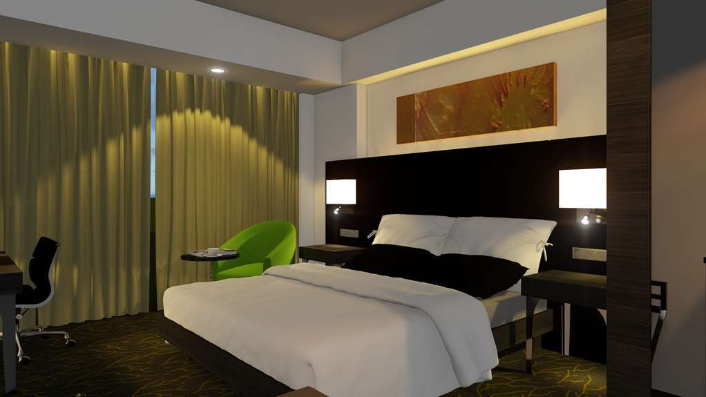 Hilton Garden Hotel 4*